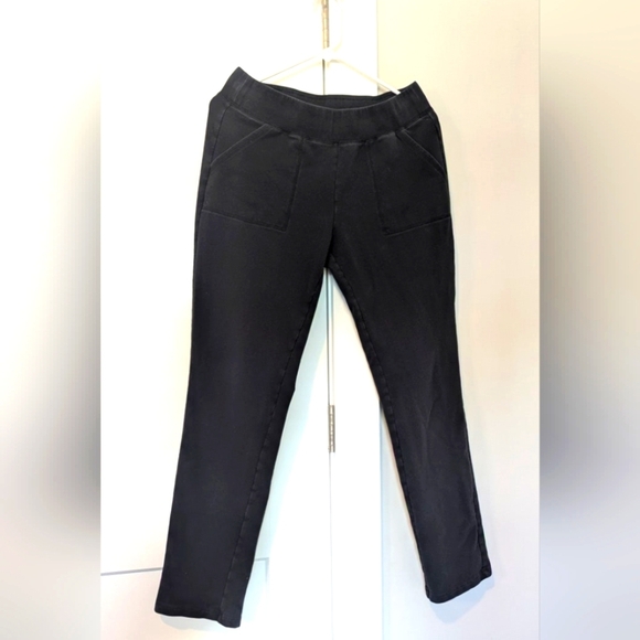 St. John's Bay Pants - St John's Bay womens athleisure pants Medium black active wear yoga lounge comfy